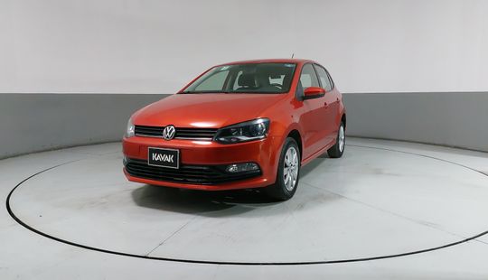 Volkswagen • Polo