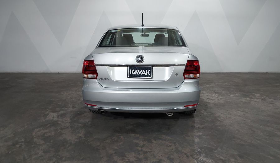 Volkswagen Vento 1.6 HIGHLINE Sedan 2019