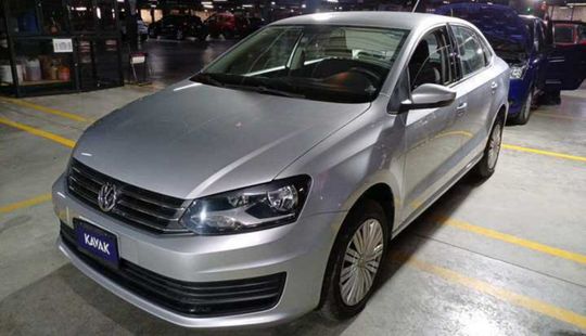 Volkswagen • Vento