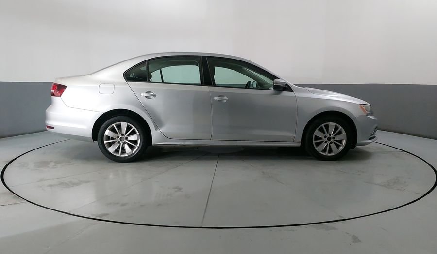 Volkswagen Jetta 2.5 COMFORTLINE MT BOLSAS AIRE DEL. Sedan 2016