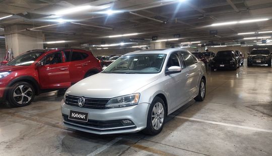 Volkswagen • Jetta