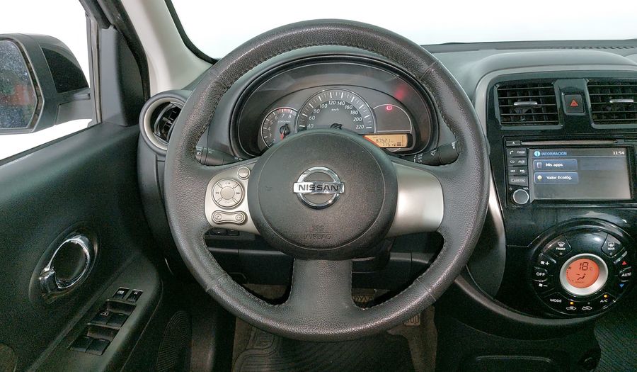 Nissan March 1.6 MARCH SR NAVI MT Hatchback 2015