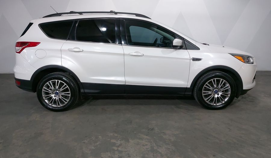 Ford Escape 2.5 SE ADVANCE AT Suv 2014