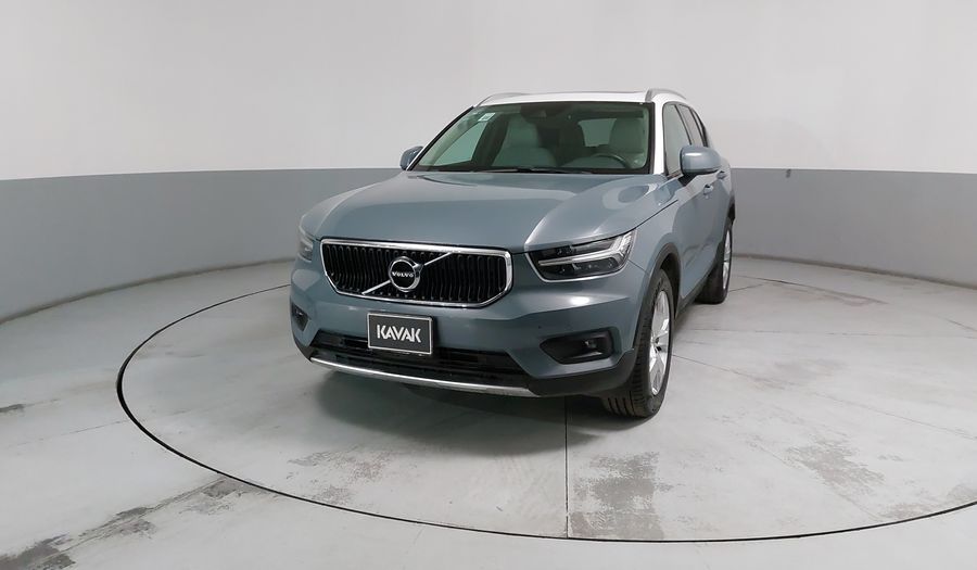 Volvo Xc40 2.0 T5 MOMENTUM AUTO 4WD Suv 2020