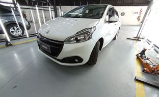 Peugeot • 208