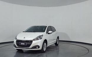 Peugeot • 208