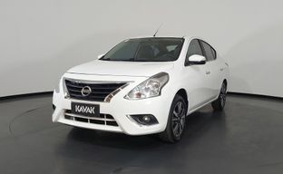 Nissan • Versa