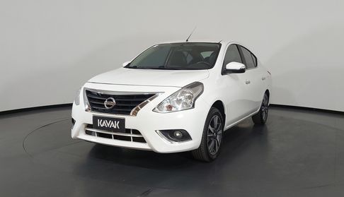 Nissan Versa START SL Sedan 2018