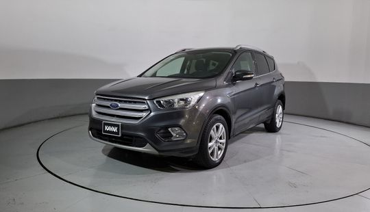Ford • Escape