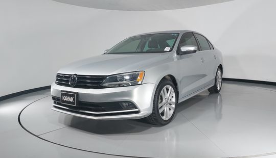 Volkswagen • Jetta