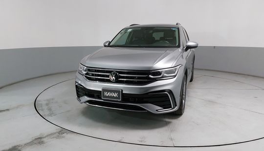 Volkswagen • Tiguan