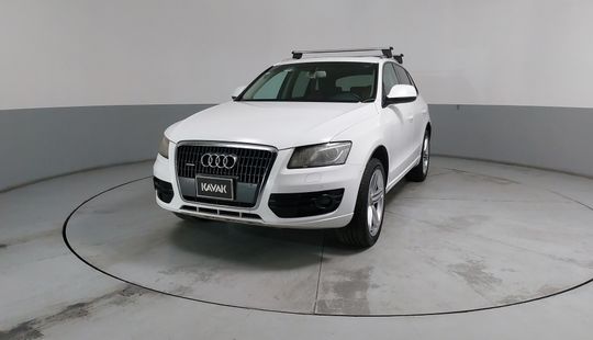 Audi • Q5