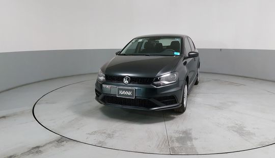 Volkswagen • Vento