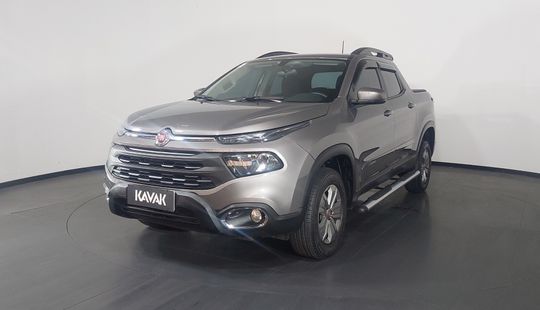 Fiat • Toro