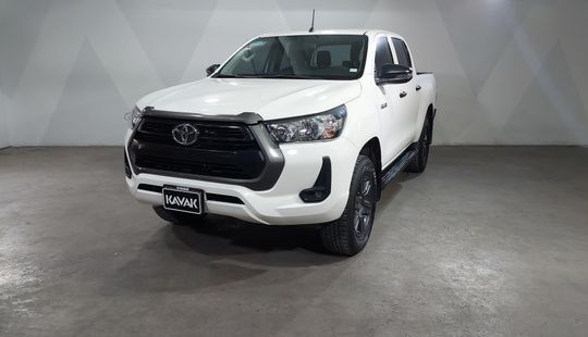 Autos Toyota Hilux Seminuevos en México | Kavak