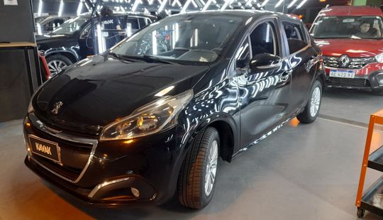 Peugeot • 208