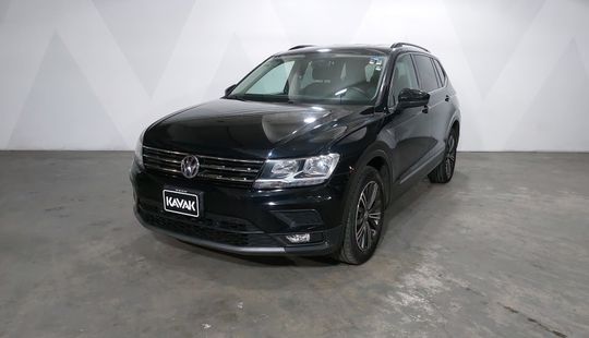 Volkswagen • Tiguan