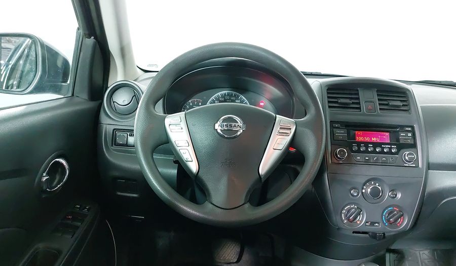 Nissan Versa 1.6 SENSE TA AC Sedan 2015