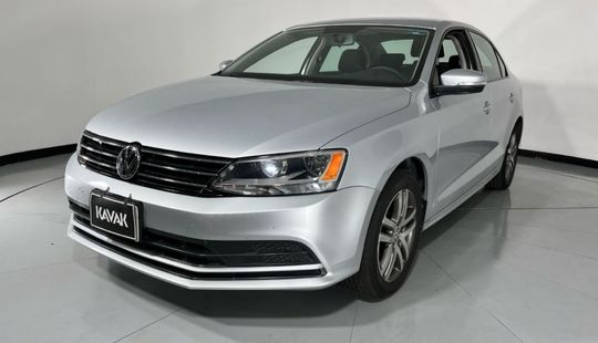 Volkswagen • Jetta