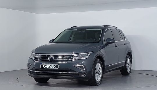 Volkswagen • Tiguan