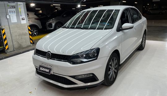 Volkswagen • Vento