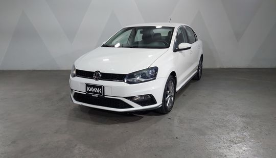 Volkswagen • Vento