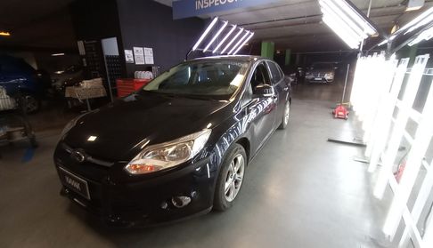 Ford Focus Iii 2.0 SE MT Sedan 2014