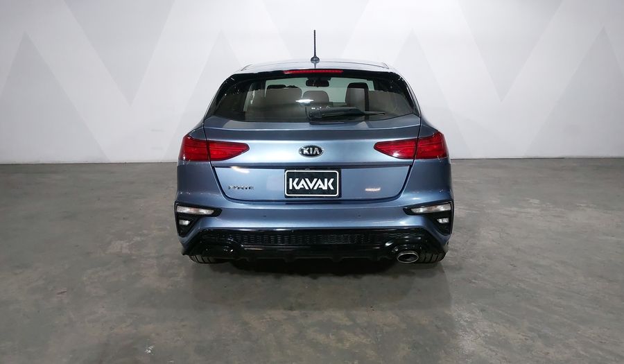 Kia Forte 2.0 EX IVT Hatchback 2021