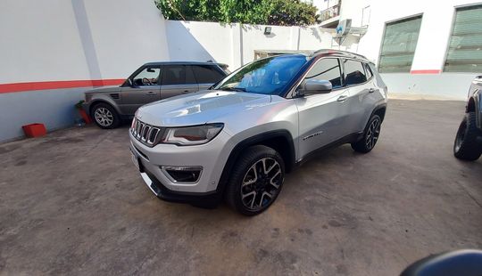 Jeep • Compass