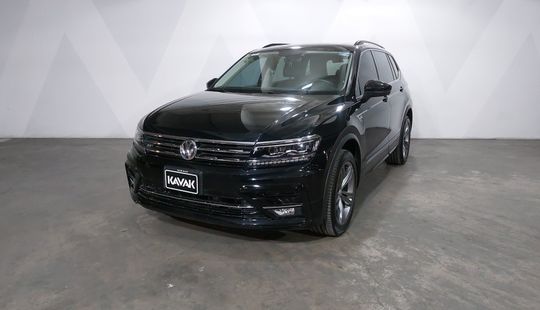 Volkswagen • Tiguan