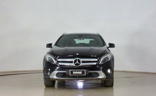 Mercedes Benz • Clase GLA