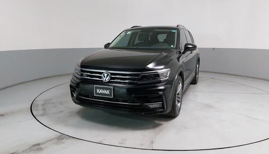 Volkswagen • Tiguan