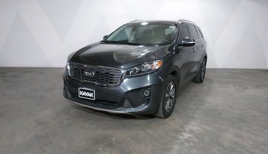 Kia • Sorento