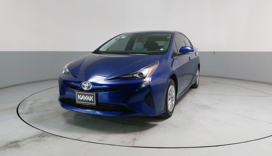 Toyota • Prius