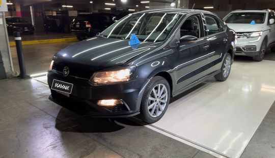 Volkswagen • Vento