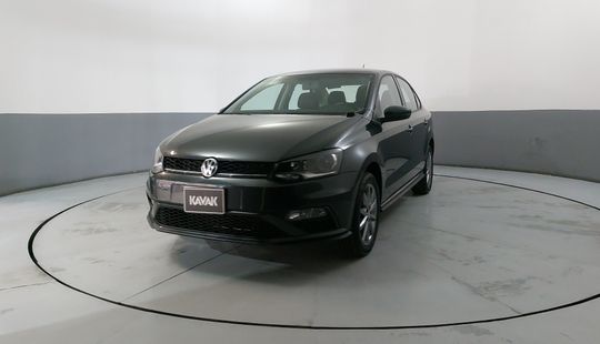 Volkswagen • Vento