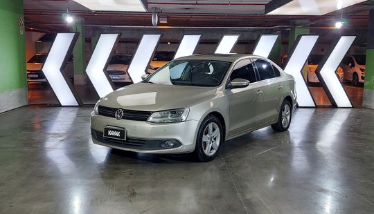 Volkswagen • Vento