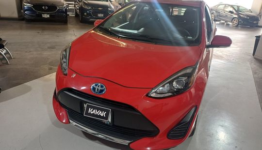 Toyota • Prius C