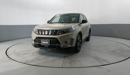 Suzuki • Vitara