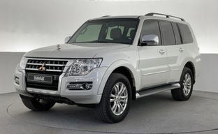 Mitsubishi • Pajero