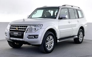 Mitsubishi • Pajero