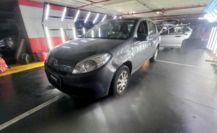 Renault • Sandero Stepway