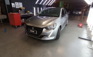 Peugeot • 208