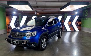 Renault • Duster