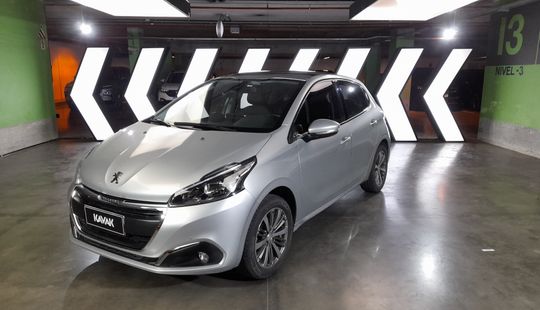 Peugeot • 208