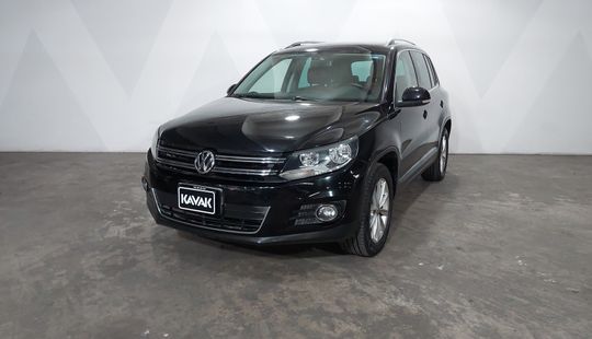 Volkswagen • Tiguan