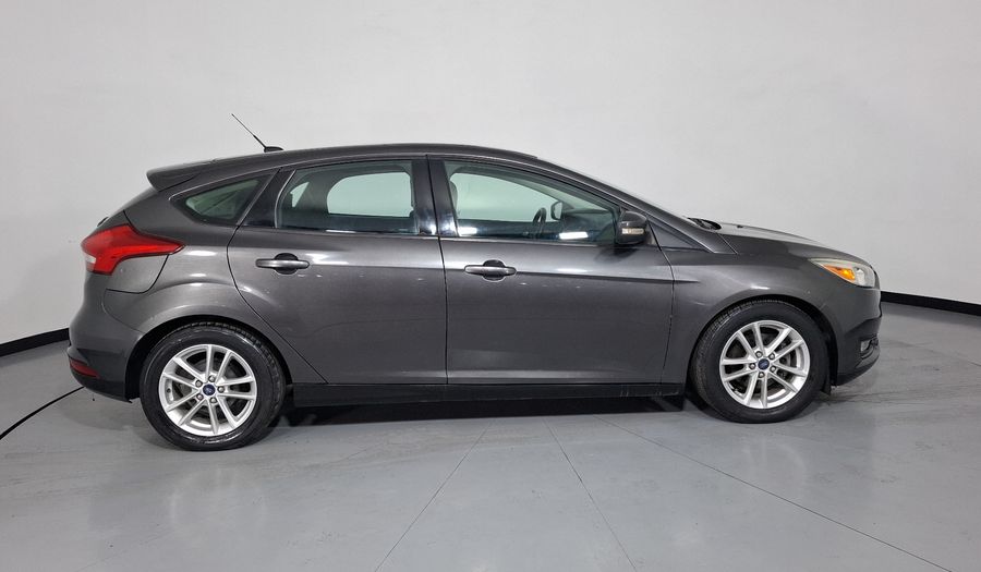 Ford Focus 2.0 SE AT Hatchback 2015