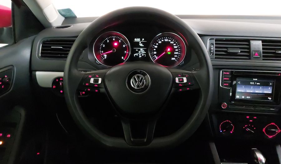 Volkswagen Jetta 2.5 TRENDLINE TIP. Sedan 2018