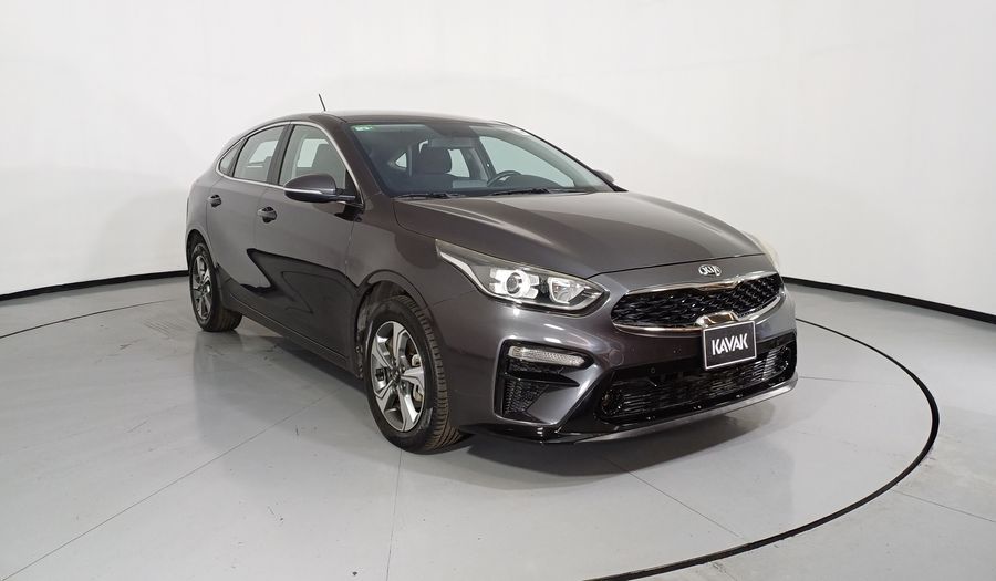 Kia Forte 2.0 EX IVT Hatchback 2020