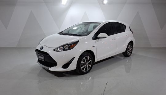 Toyota • Prius C